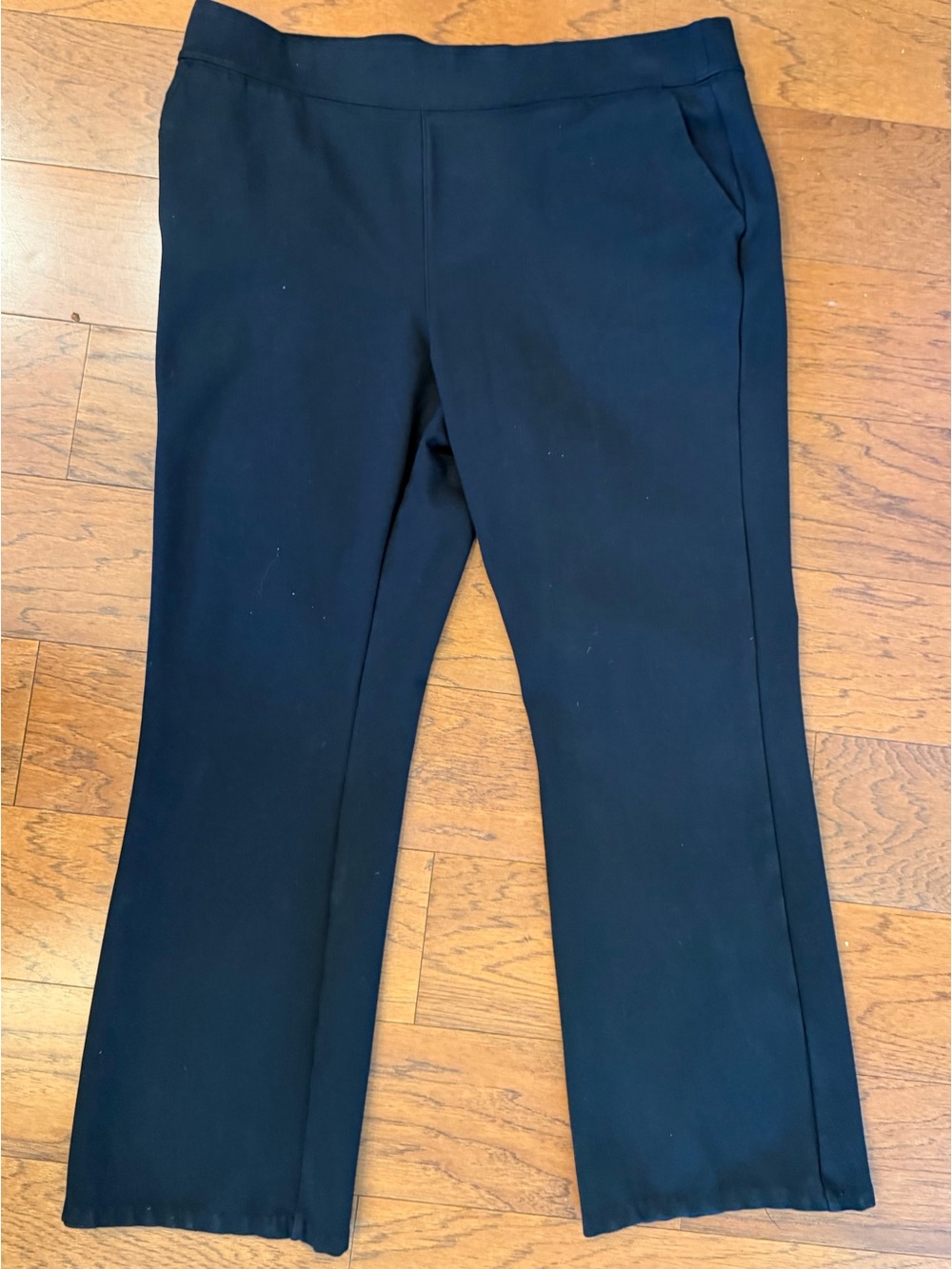 Denim & Co Classic Black Pull-On Ponte Pants with straight leg. Size large